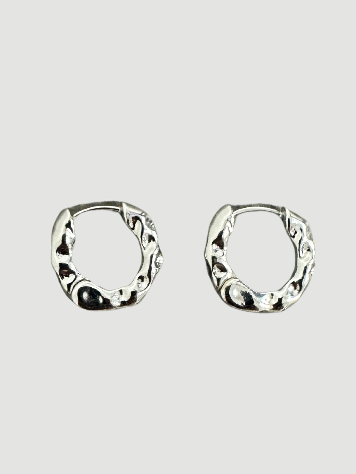 Naya Earrings - Silver | Its Minimal